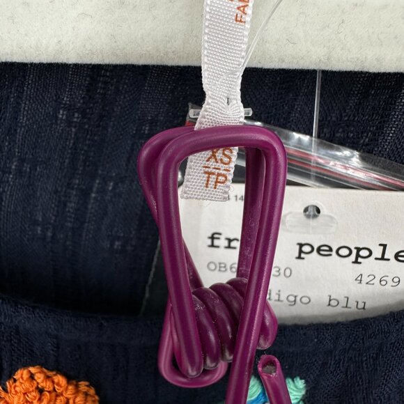 Free People Floral Embroidered Tie Front Top XS Up & Away Relaxed Navy‎ Blue - Picture 10 of 10